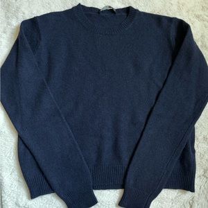 Brandy Melville sweater